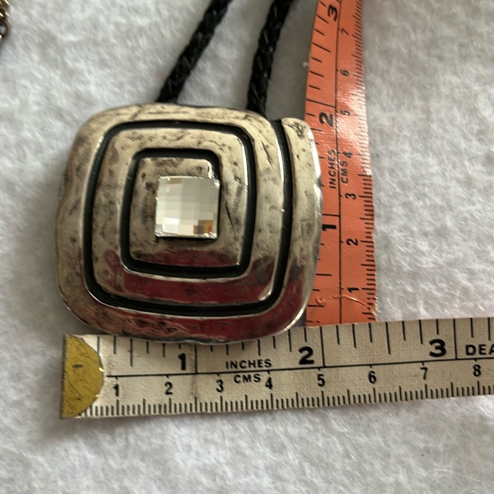 SWIRL STATEMENT NECKLACE - Picture 5 of 8